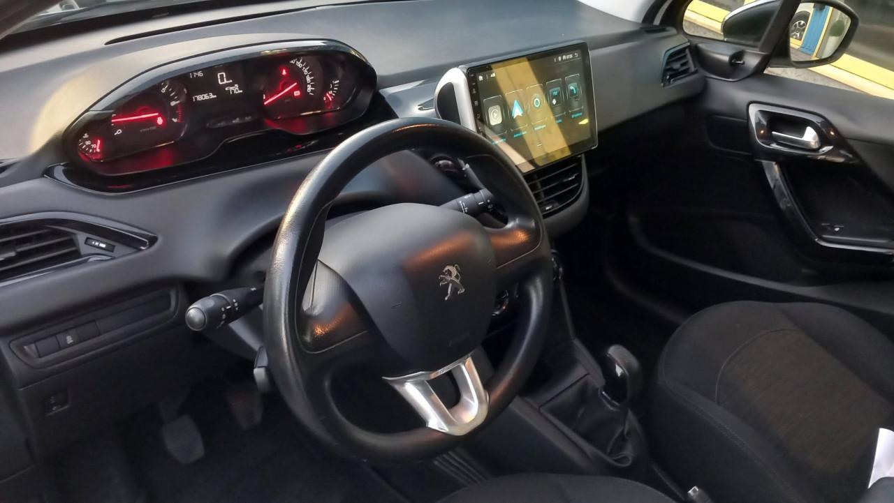 Peugeot 208 1,0 VTI Access 5deurs bj:2013 airco navigatie apk 9-2027