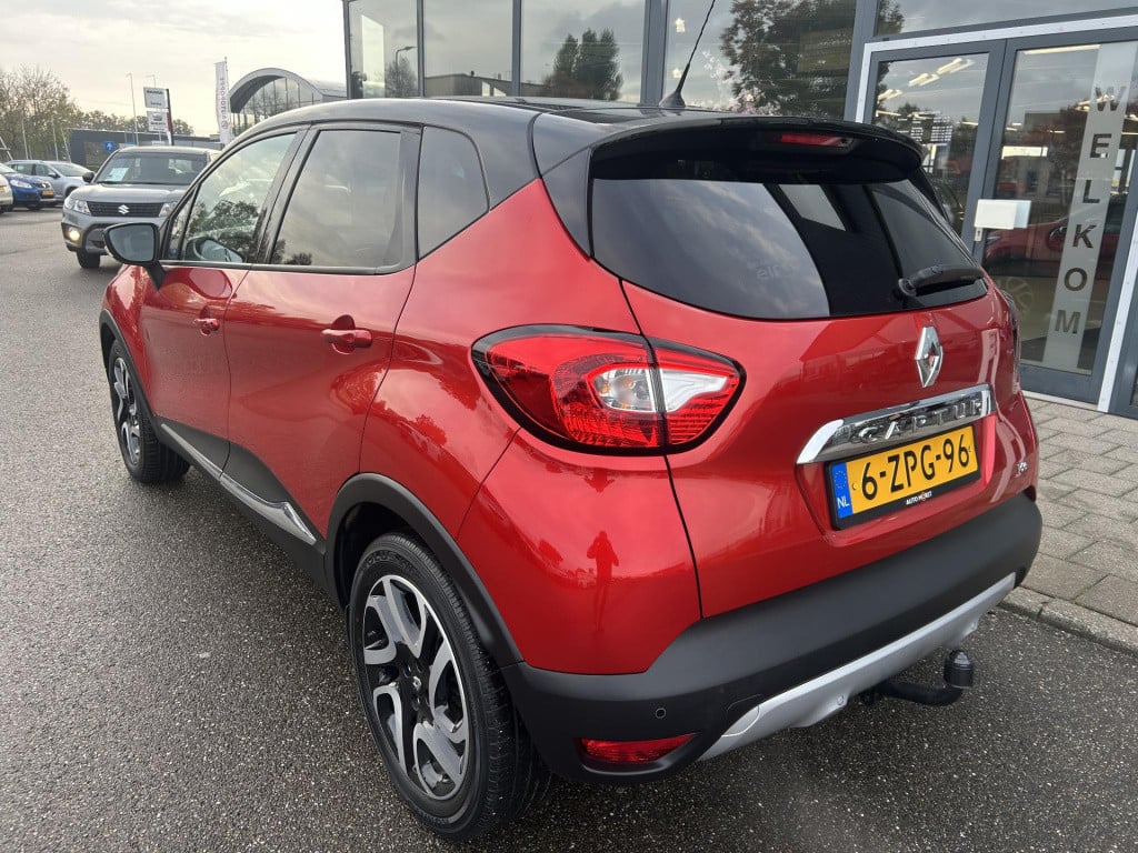 Renault Captur 1.2 tce helly hansen automaat