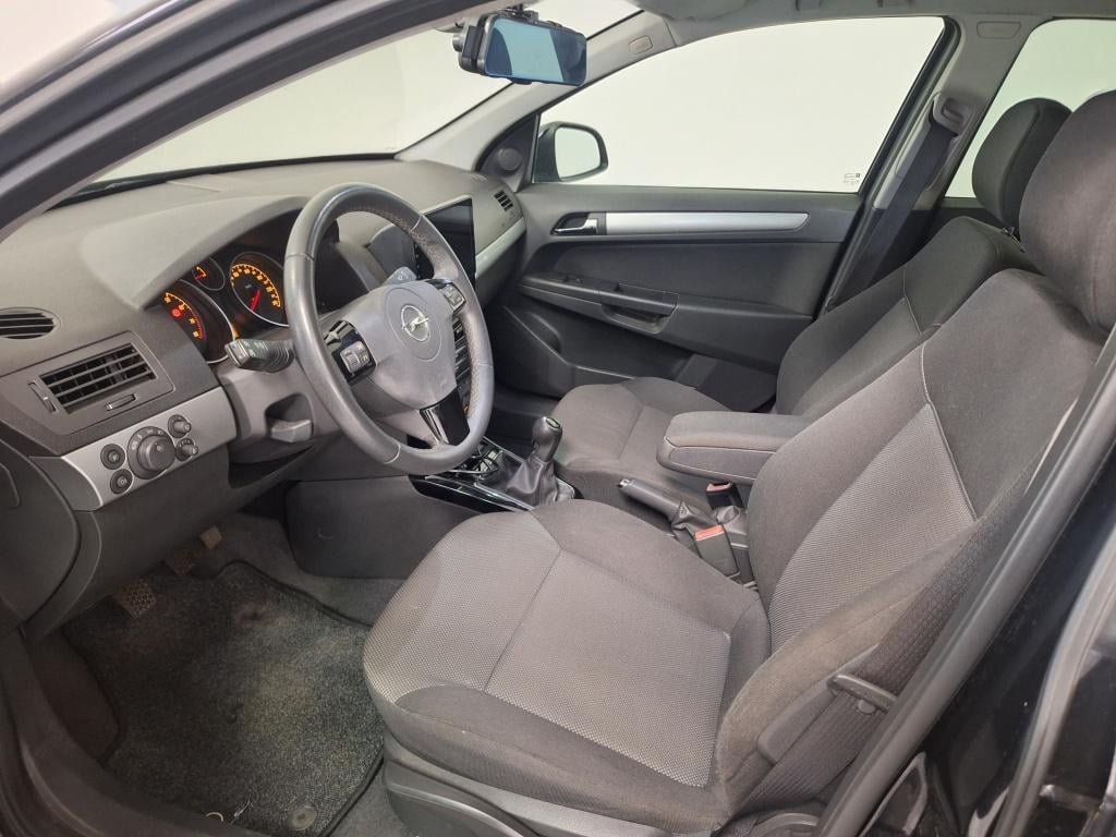 Opel Astra wagon 1.6 111 year edition | trekhaak | airco