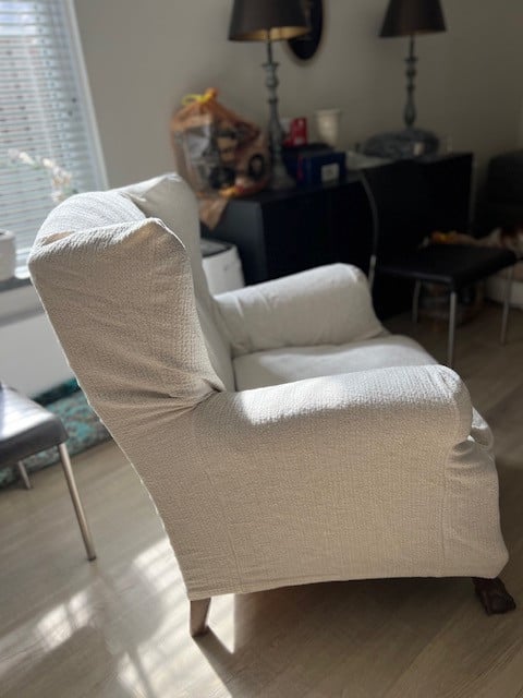 Gemakkelijke fauteuil met off-white hoes