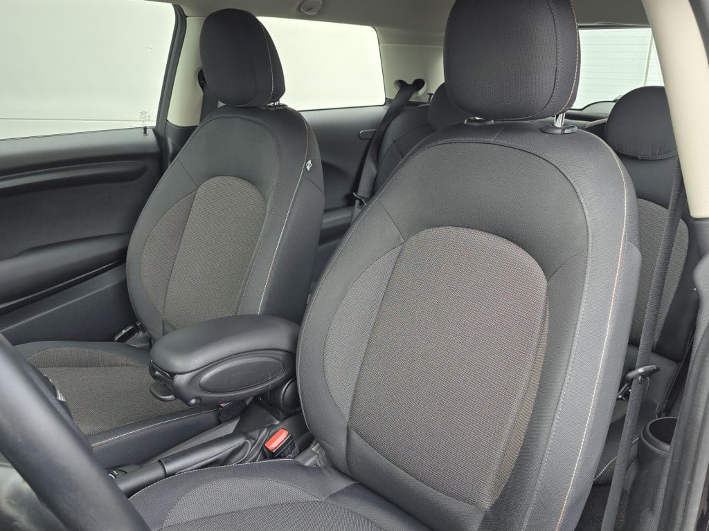 Mini One mini 1.2 salt business automaat