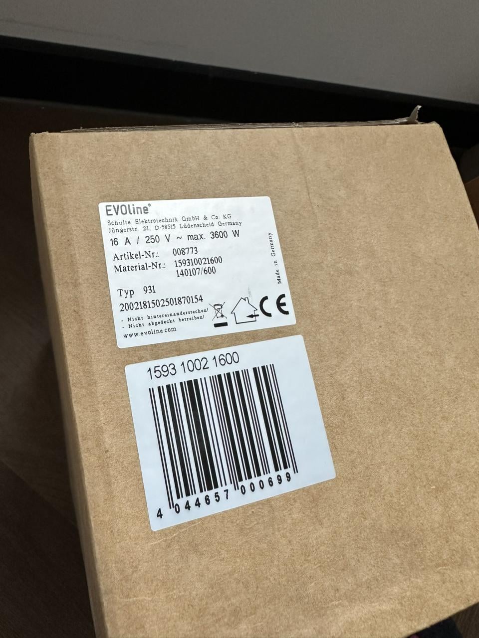 EVOline inbouw stopcontacten voor bv een keuken, tafel of bureau