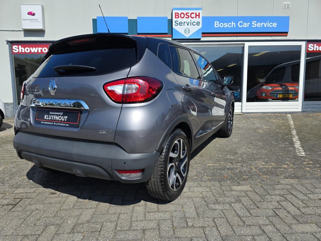 Renault Captur 1.2 tce helly hansen, automaat!