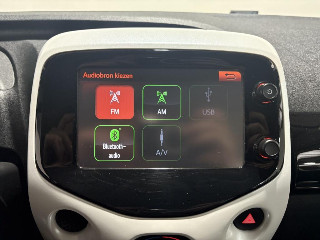 Toyota Aygo 1.0 vvt-i x-pure | lichtmetaal | airco |