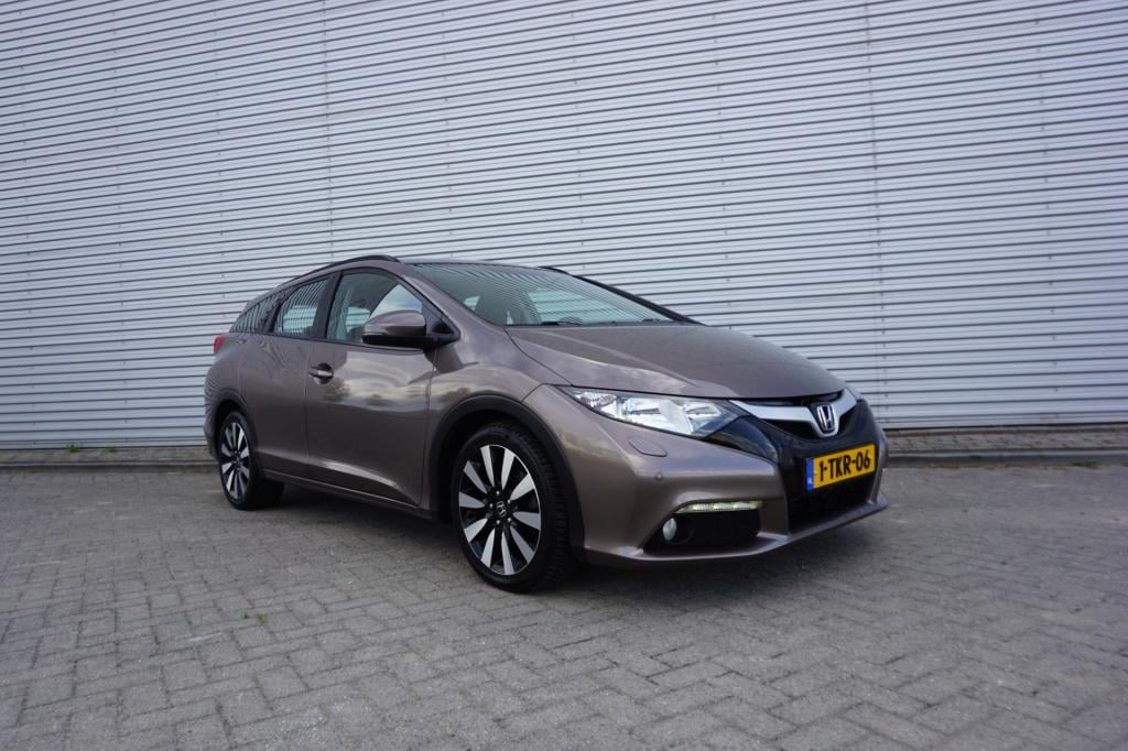 Honda Civic tourer 1.8 sport business edition climate / cruise / camera / b