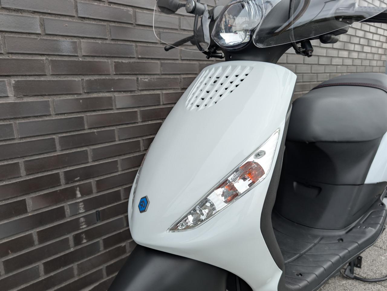 Piaggio Zip 4t Nieuwstaat