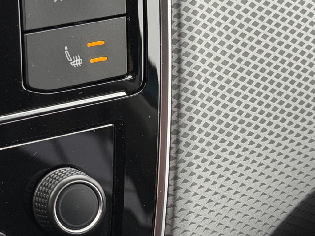 Volkswagen UP! 1.0 active 5-deurs | stoelverwarming | lichtmetalen velgen |