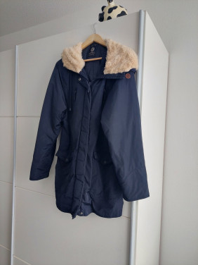 Te koop twee jassen
