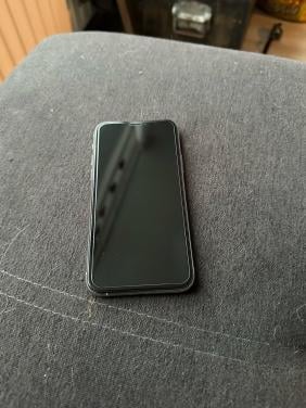 Iphone 11 pro (achterkant barst )