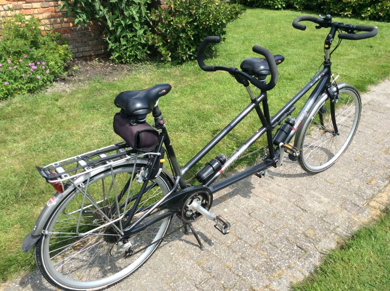 Tandem