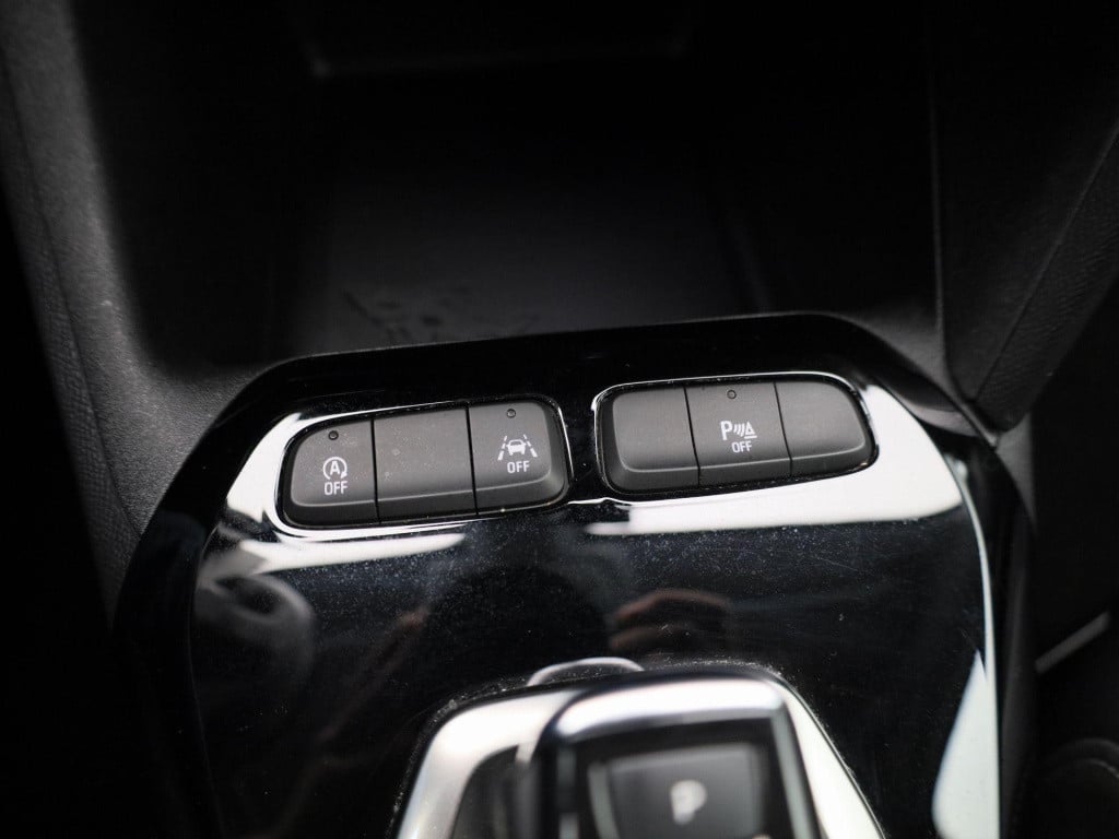 Opel Corsa 1.2 elegance | automaat | navigatie | apple carplay / android au