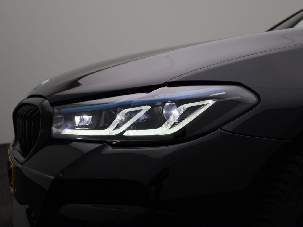 BMW 5 Serie 520e business edition plus | m-sport | automaat | schuifdak | t