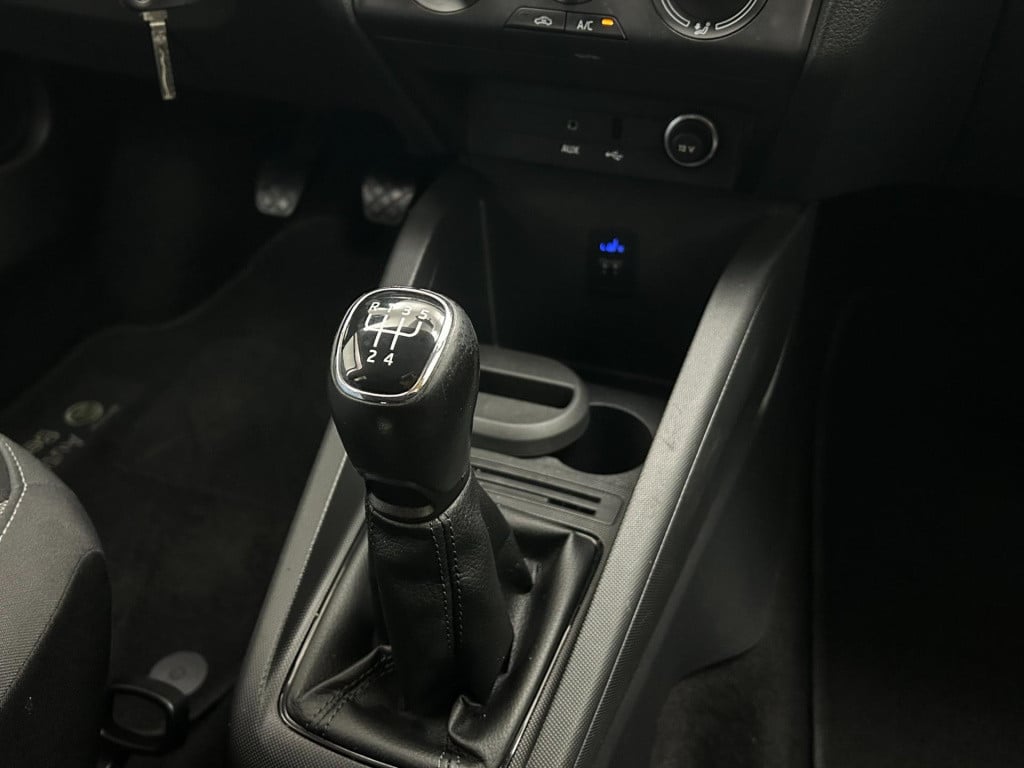 Skoda Fabia occasion | grijs | tweedehands skoda fabia | airco | stoelverwa