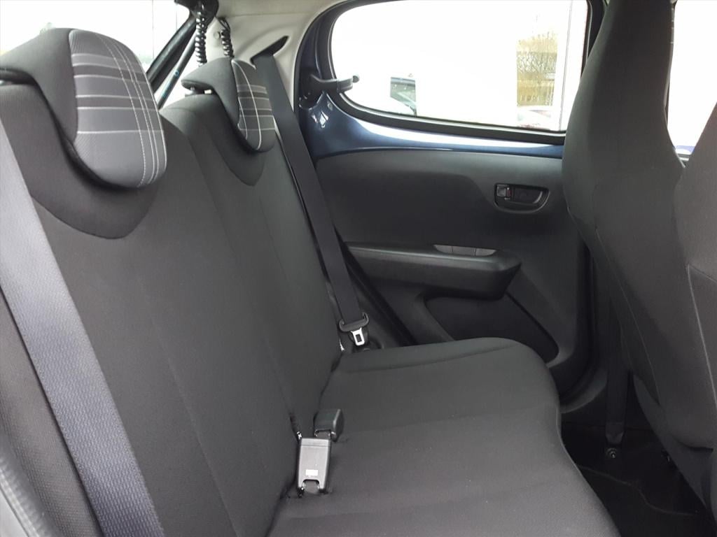 Peugeot 108 active 1.0 e-vti 68pk 5d pack premium | airco | bluetooth belle