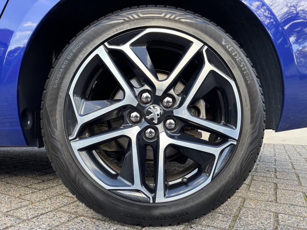 Peugeot 308 sw 1.2 puretech blue lease premium/ panoramadak/ trekhaak