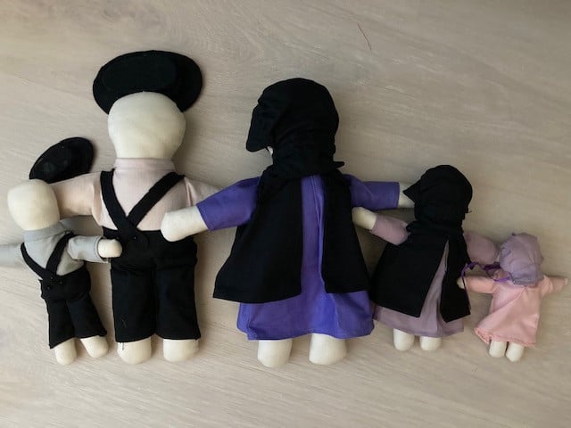 Handmade Amish poppen