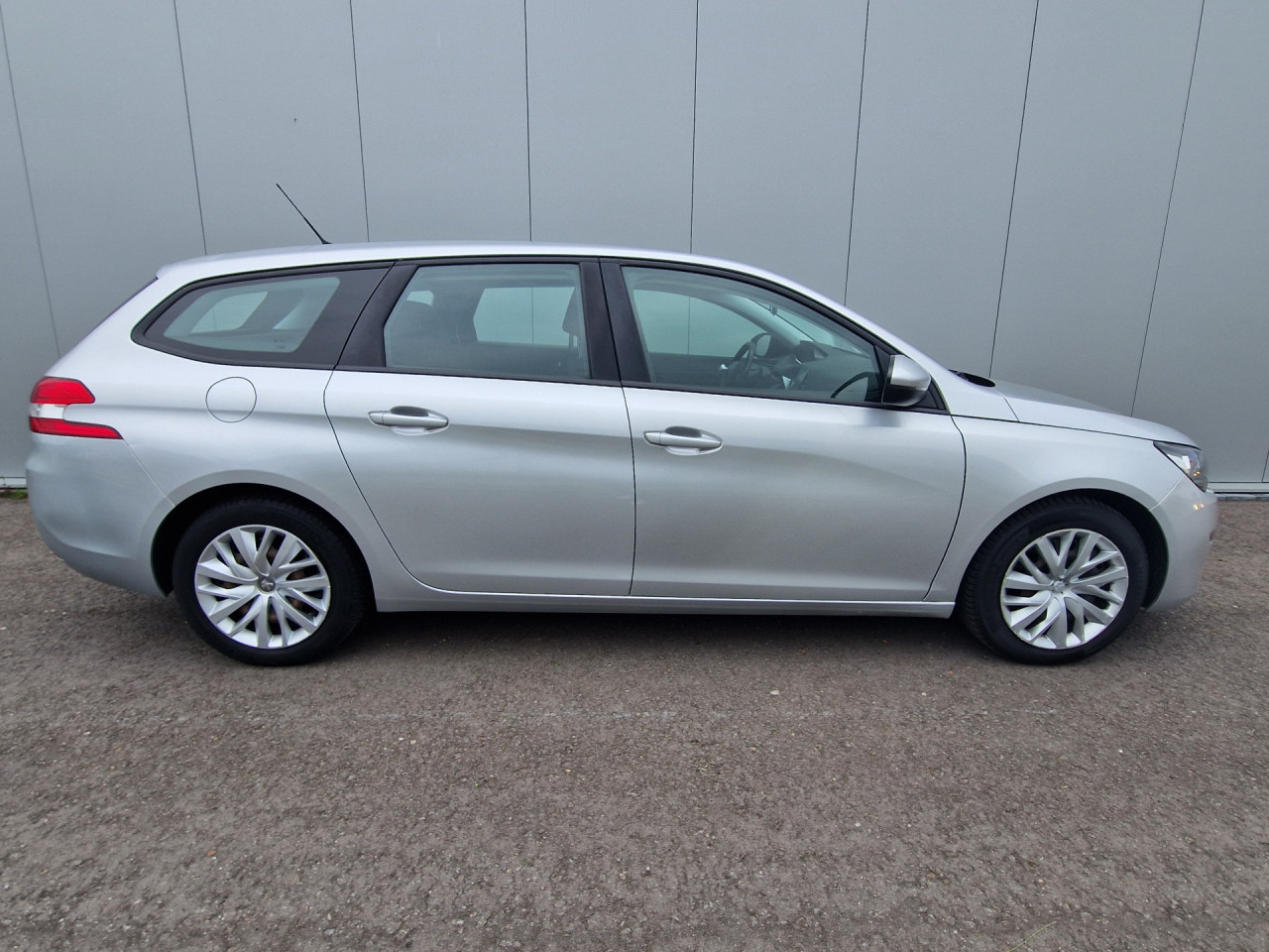 Peugeot 308 SW 1.2 PureTech Blue Lease