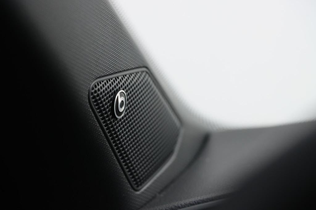 Volkswagen T-roc 1.5 tsi r-line 150pk dsg7