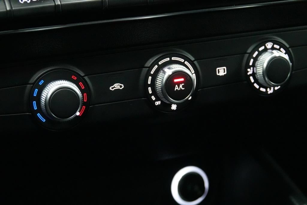 Audi Q2 1.4 tfsi | s-line | pdc | leder |