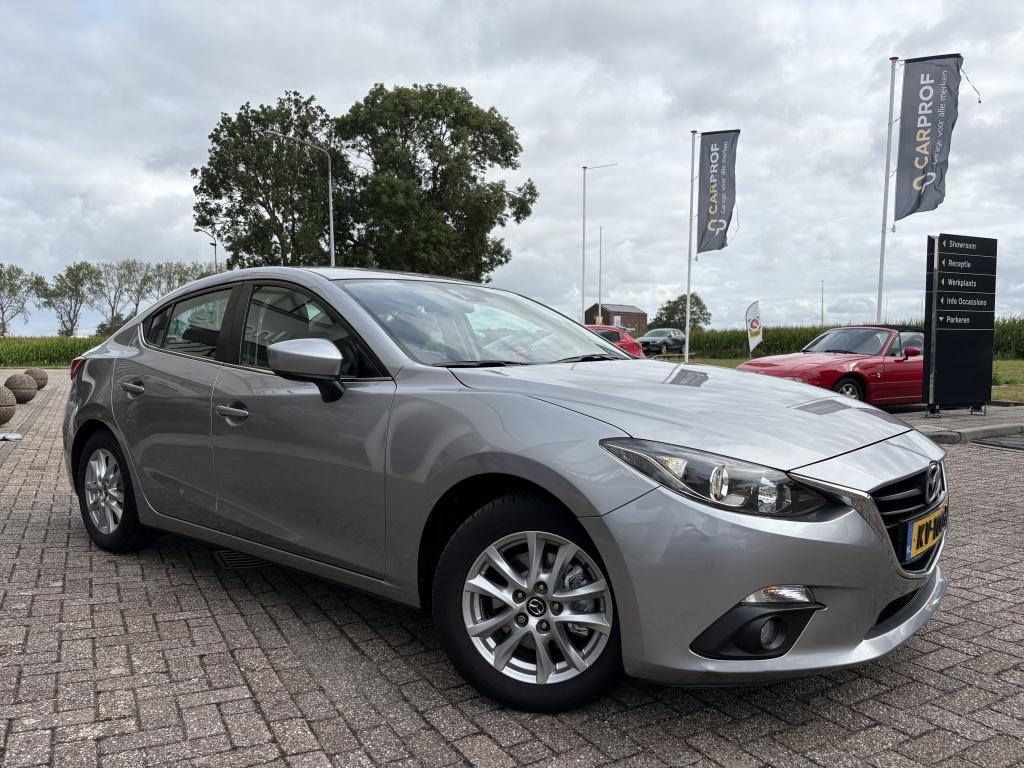 Mazda 3 2.0 skylease