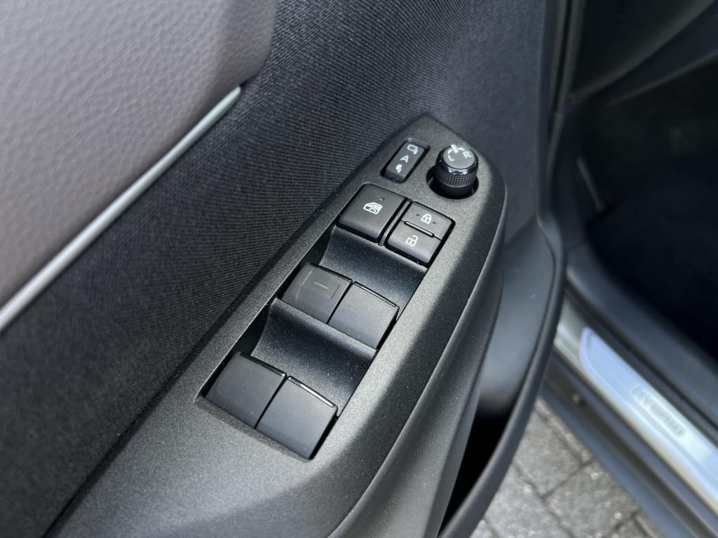 Toyota Yaris Cross 1.5 hybrid executive | 360 camera | elec. klep | stuurve