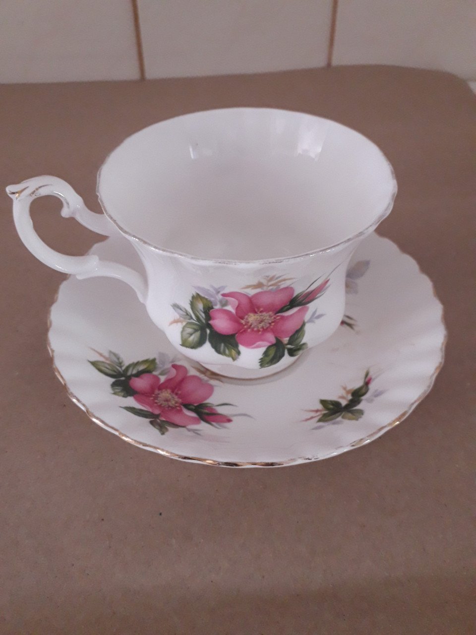 3 Royal Albert kopjes