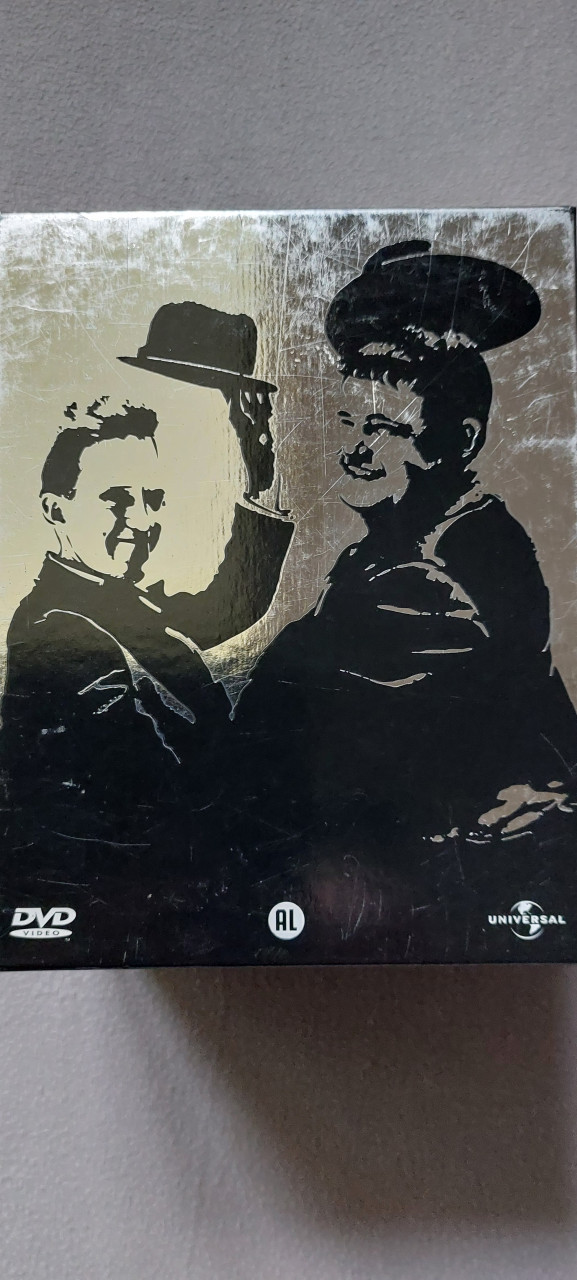 18 DVD box van Laurel & Hardy