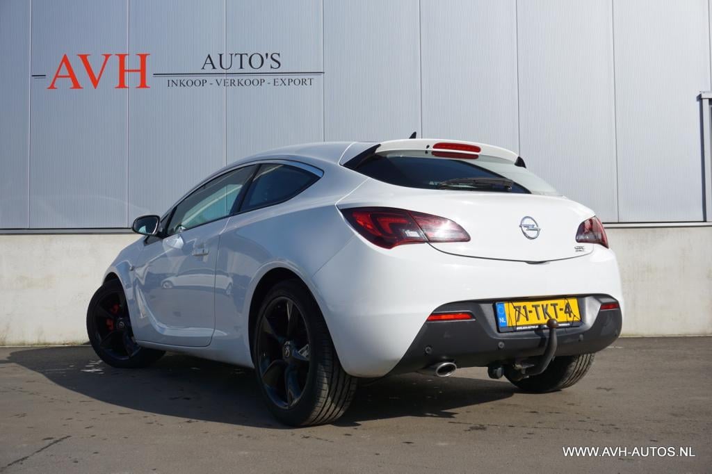 Opel Astra gtc 1.4 turbo sport