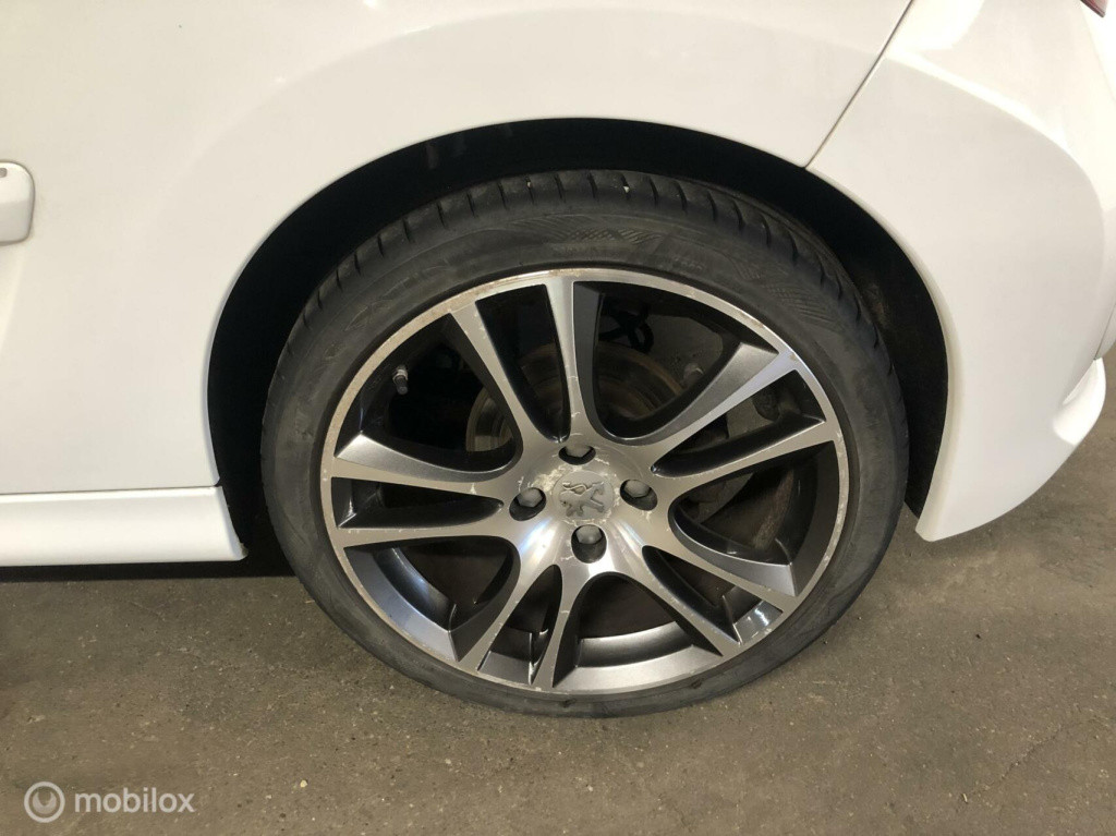 Peugeot 207 cc 1.6 vti griffe