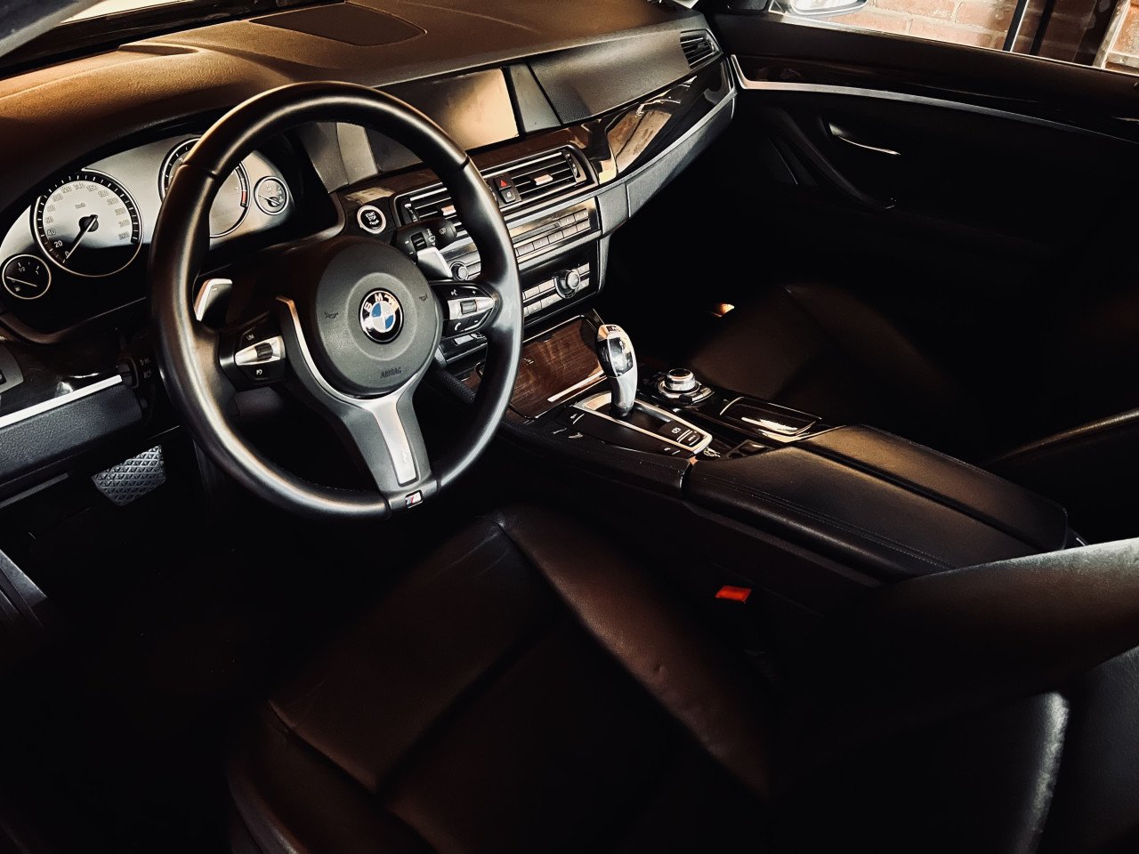 BMW 5-serie 523i High Executive Schuifdak/Leder