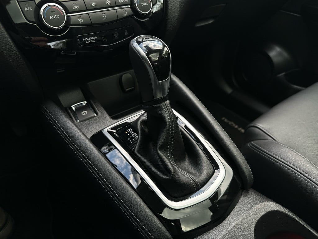 Nissan Qashqai 1.3 dig-t n-connecta