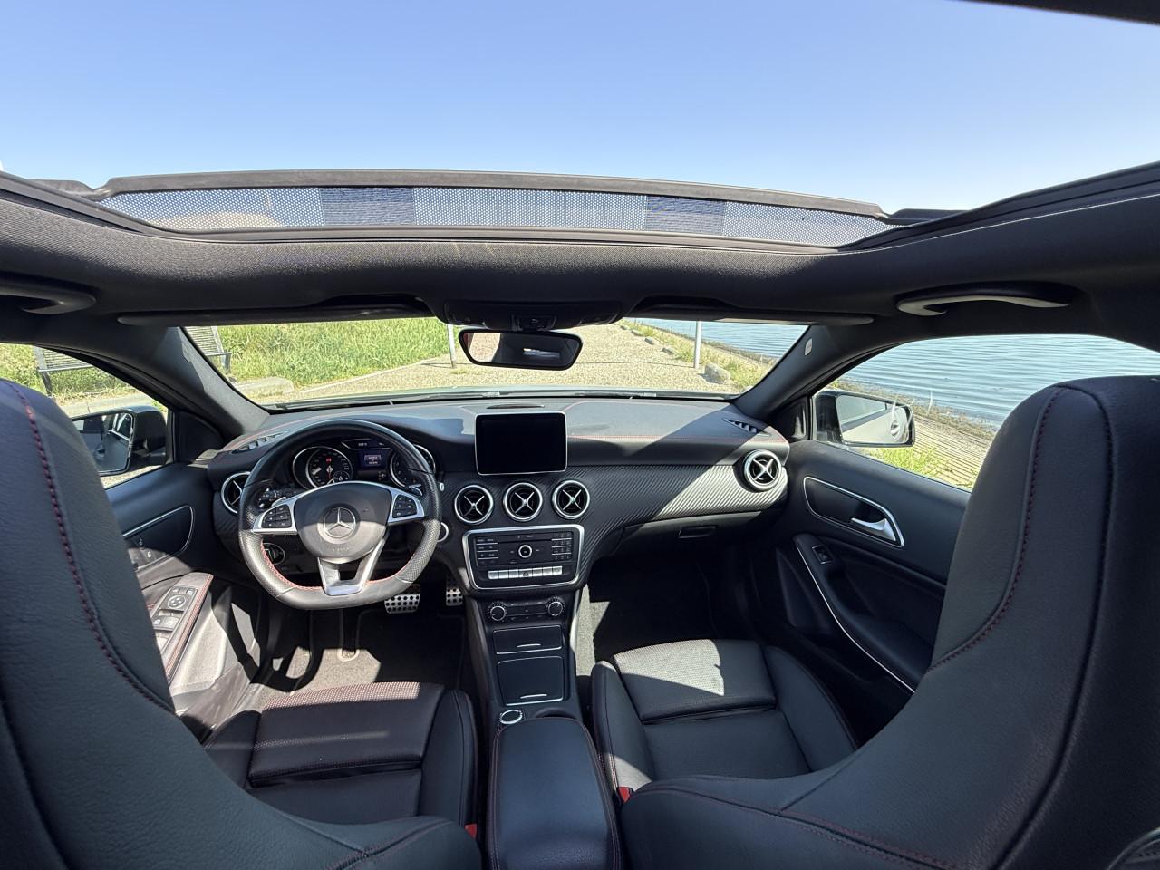 Matte Mercedes-Benz A-Klasse – AMG Styling | Automaat | Panoramadak