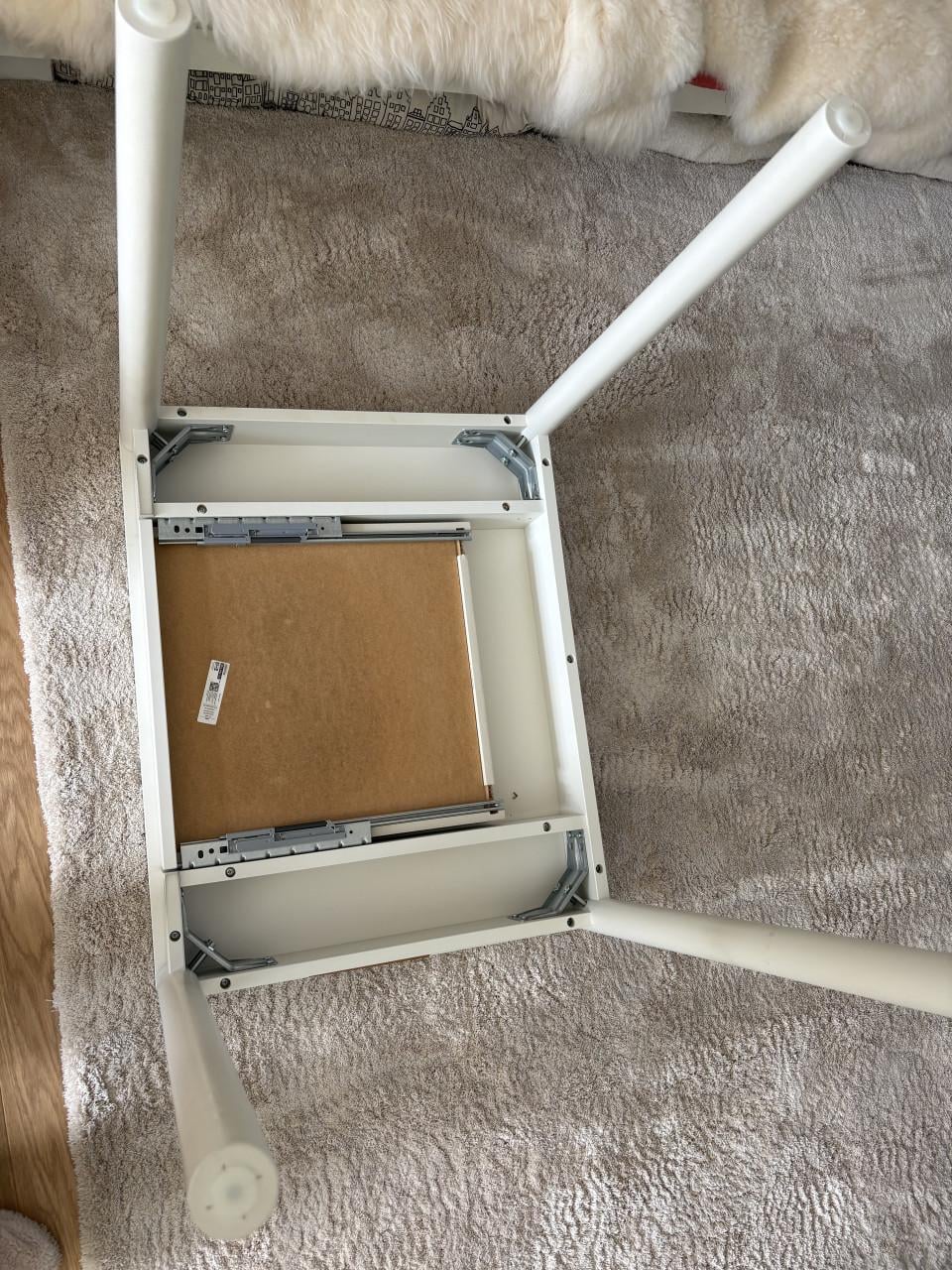Net compact IKEA bureau