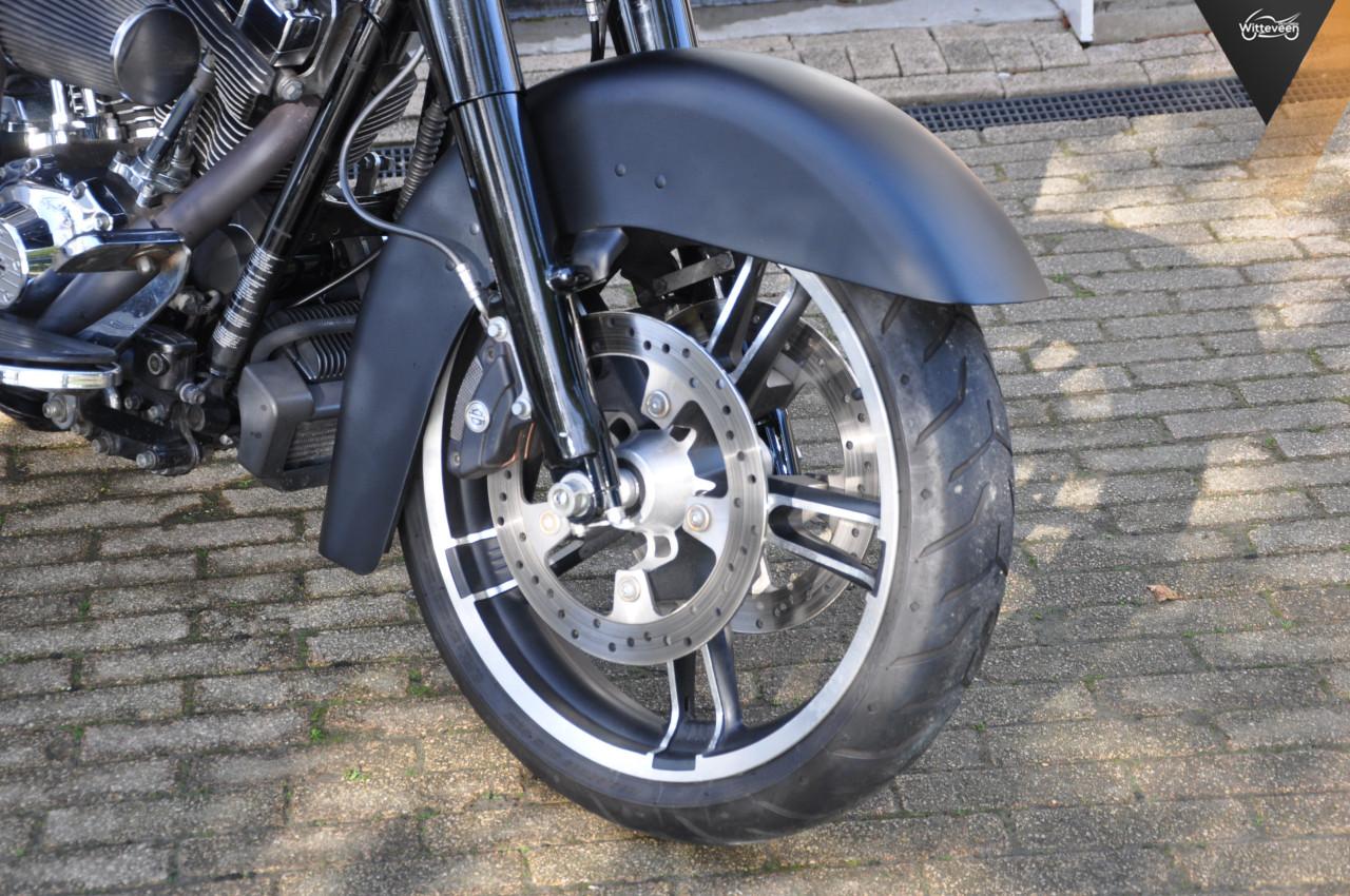 Harley-Davidson FLHX Street Glide 103 ABS