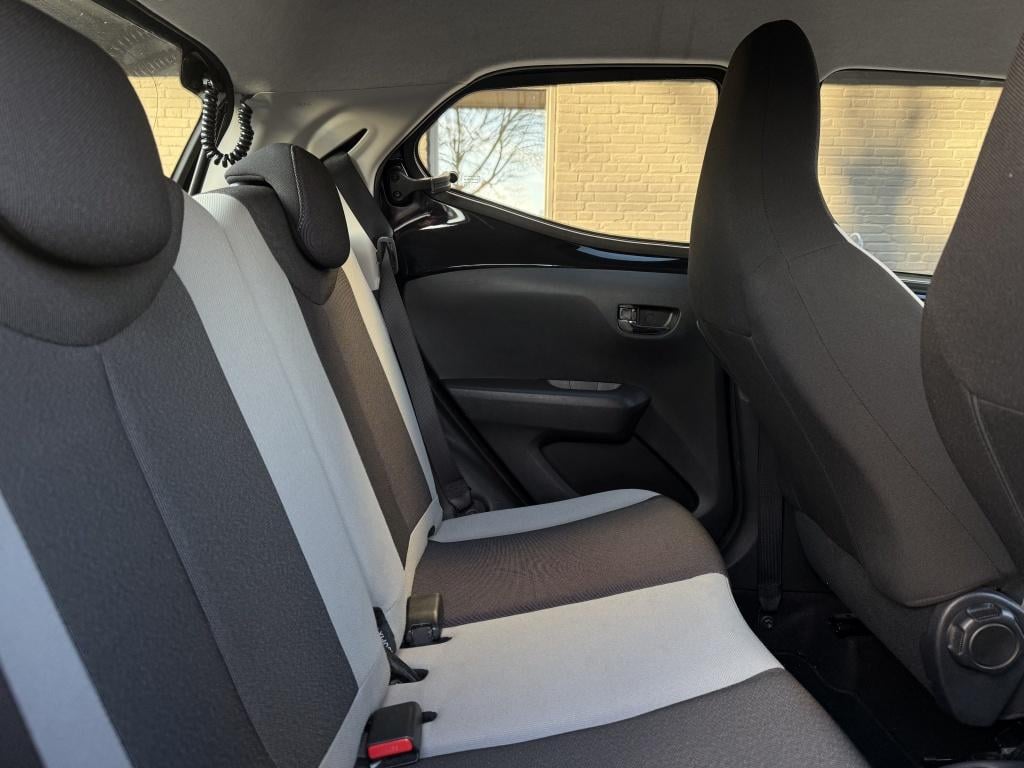 Toyota Aygo 1.0 vvt-i x-play