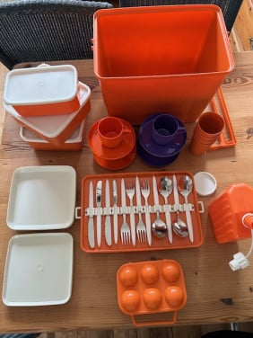 Retro vintage picknic set. Curver.