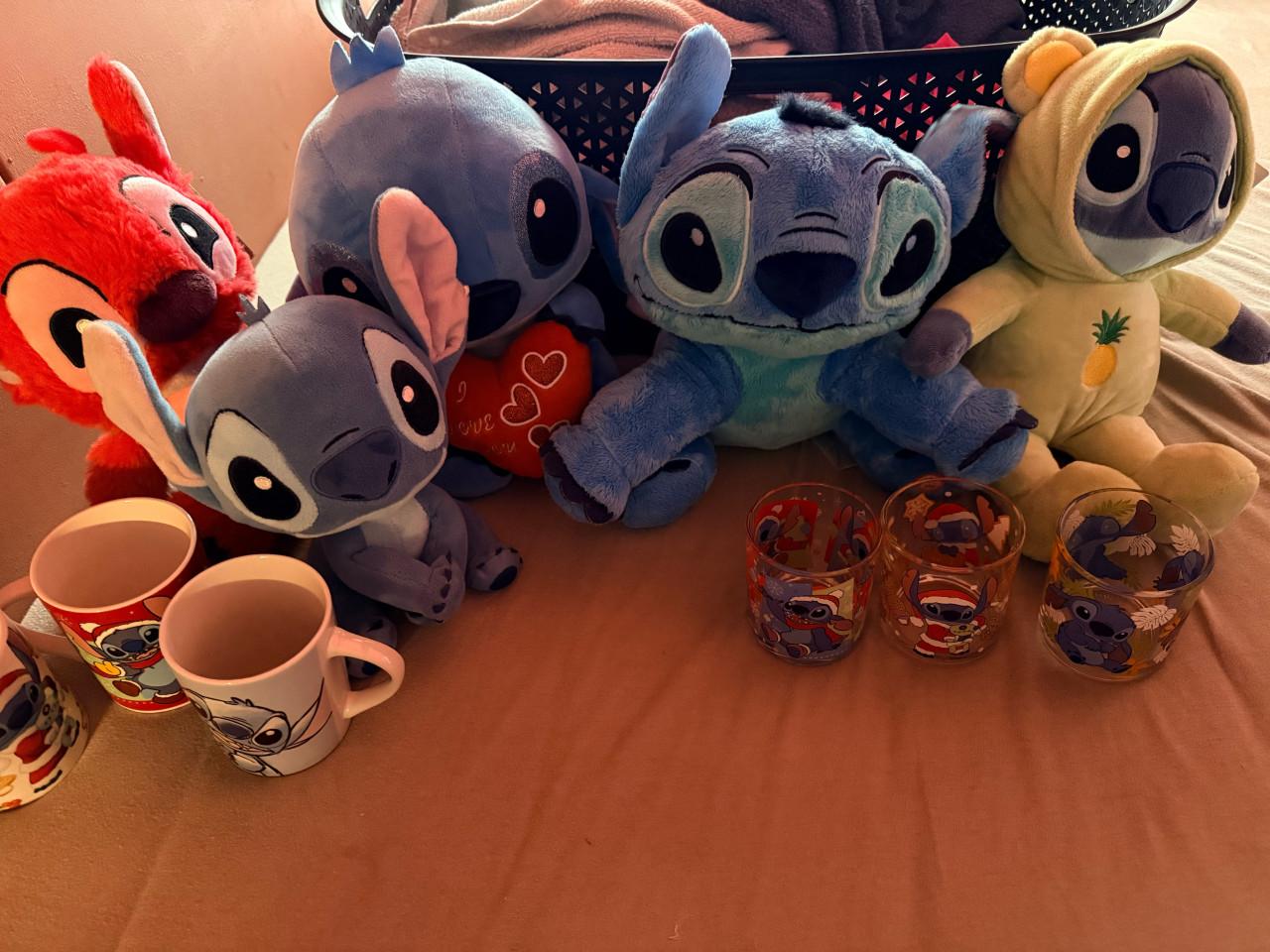 Stitch knuffels kopjes glazen en schaaltjes en meer