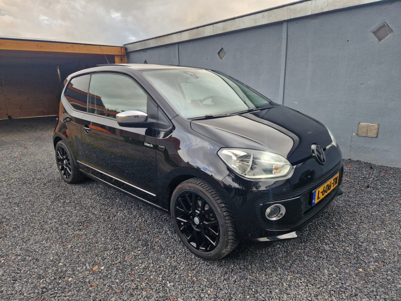 VW Up! High Up Black Edition - Full option