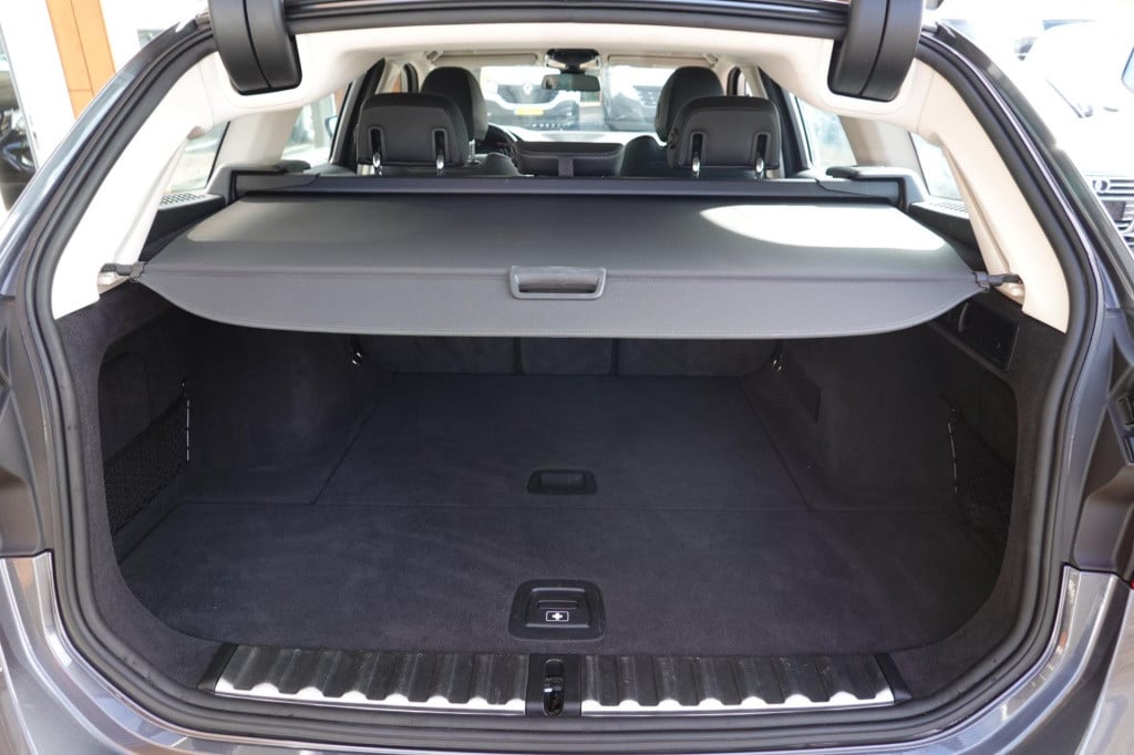 BMW 3-serie touring 330i business edition plus