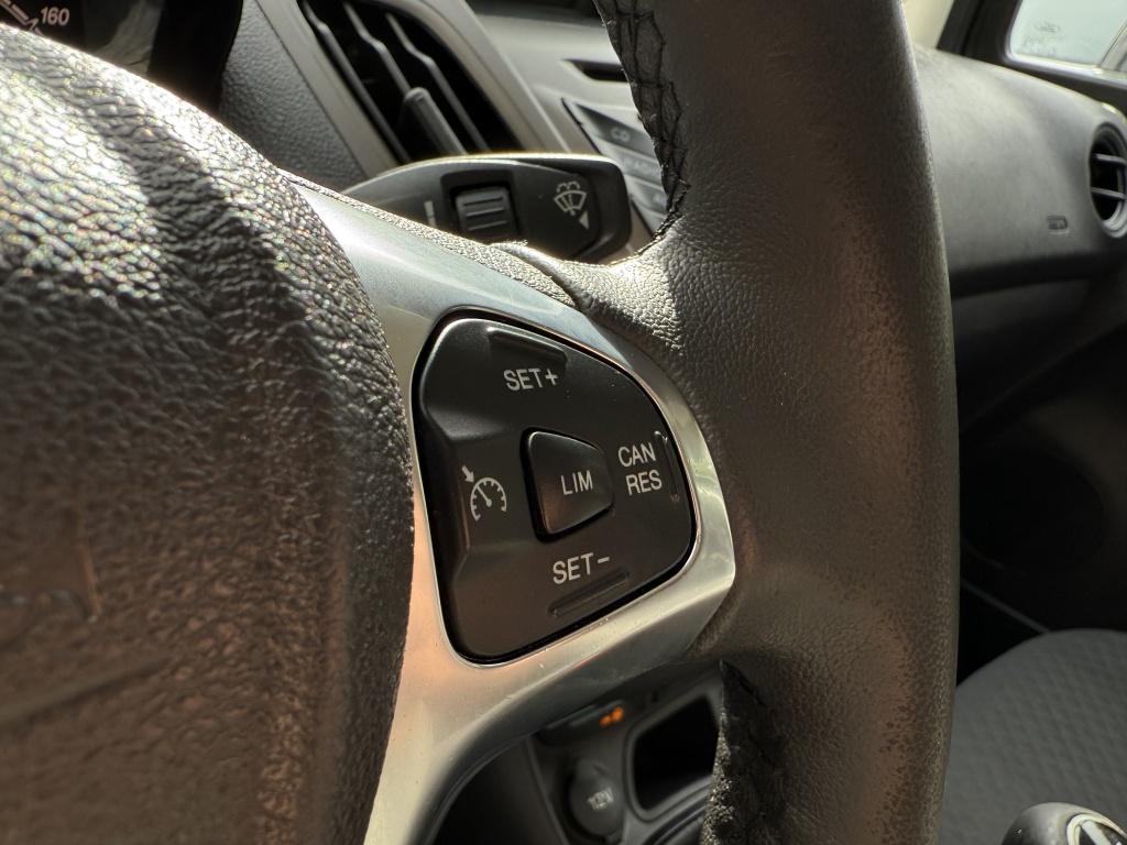 Ford Tourneo Courier 1.0 titanium