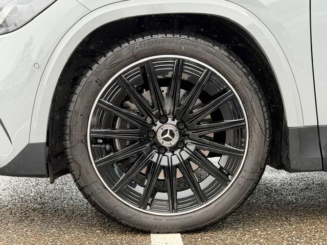 Mercedes-Benz Gla-klasse 180 amg line i 2025 i panorama dak i manufaktur al