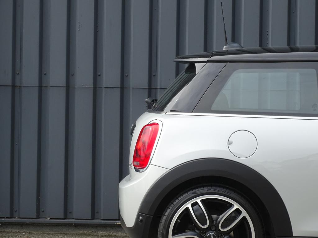Mini Cooper mini 1.5 business automaat | led