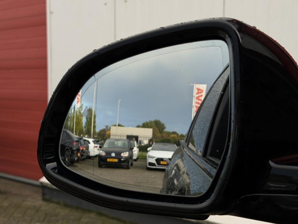 BMW X5 xdrive50e m-sport | pano | luchtvering | elek. trekhaak | rijklaar i