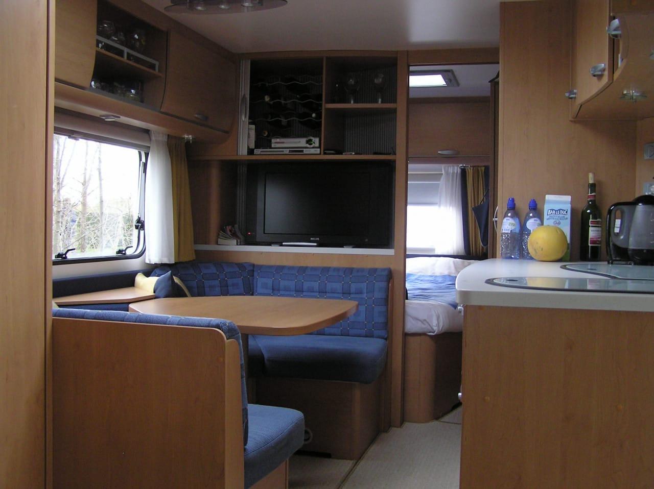 Caravan Knaus Südwind tandemasser uit 2007