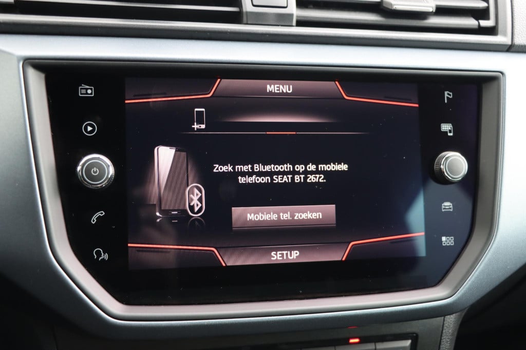 Seat Arona 1.0 tsi style business intense beats 95pk