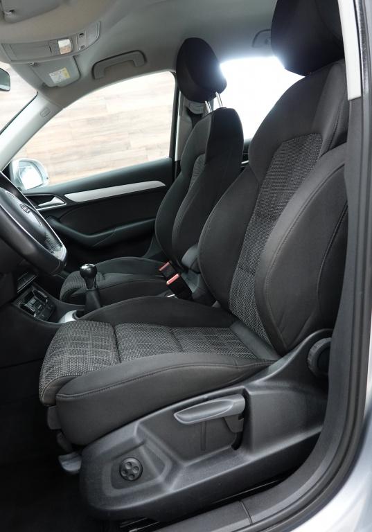 Audi Q3 1.4 tfsi | cruise | keyless | led |