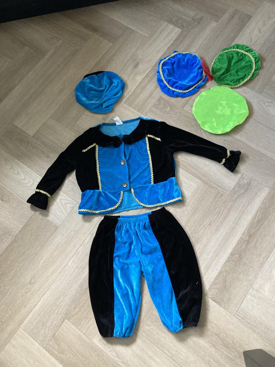 Pieten pakje 116 en mutsjes gratis