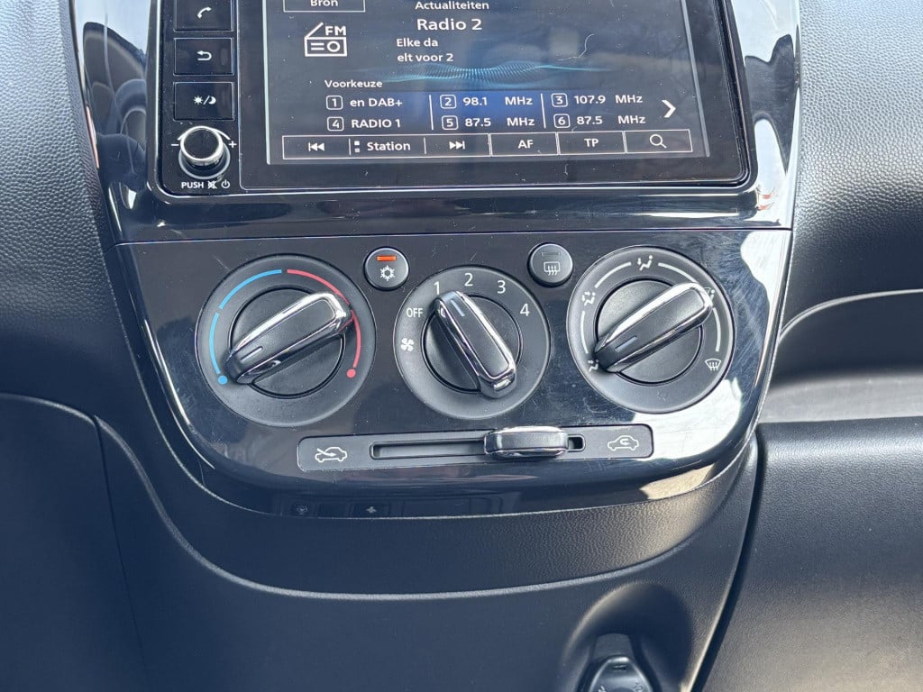 Mitsubishi Space Star 1.2 connect+