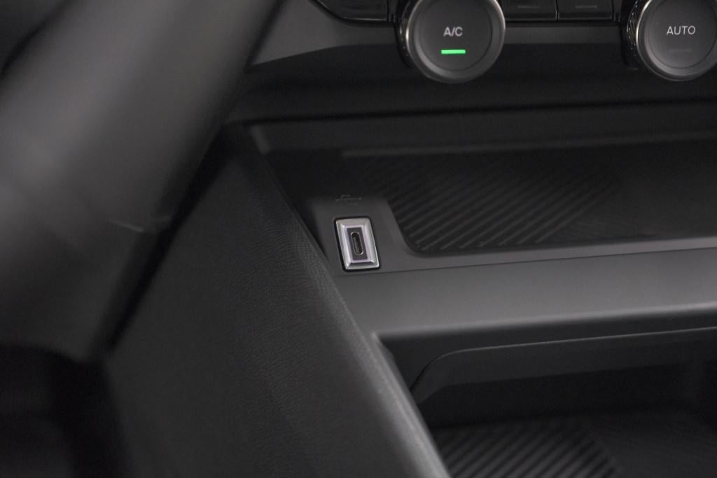 Citroen C4 hybrid 136 e-dcs6 max | camera | apple carplay | navigatie | par