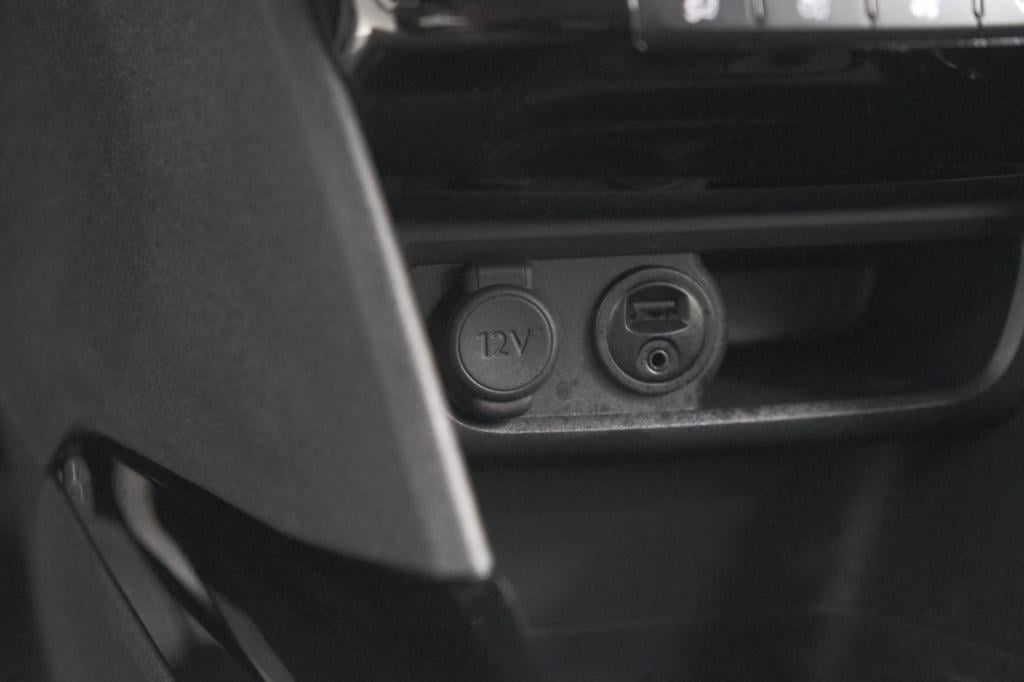 Peugeot 2008 puretech 110 allure | trekhaak | parkeersensoren | navigatie